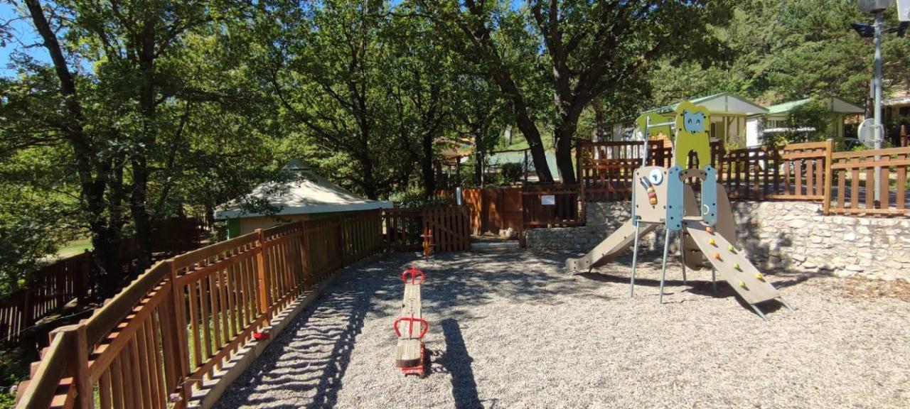 Camping Pres Du Lac De Sainte Croix Bauduen Eksteriør bilde